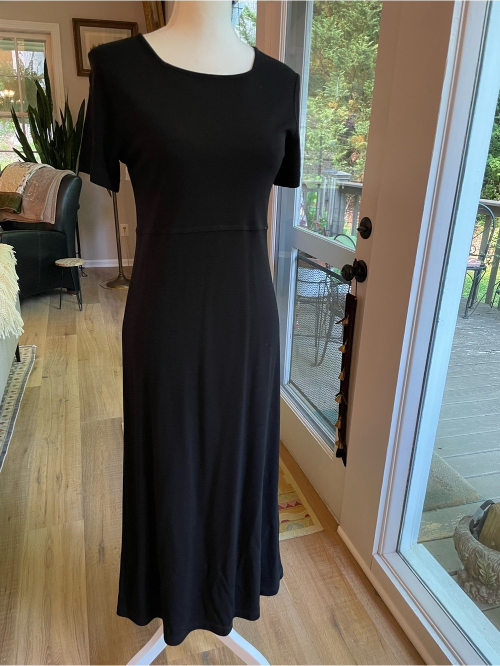 Talbots -Petites P - simple - perfectly lovely, long, black preloved dress.